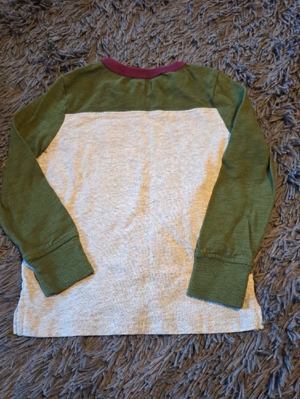 GAP Long-Sleeve Raglan Tee - Picture 2 of 2